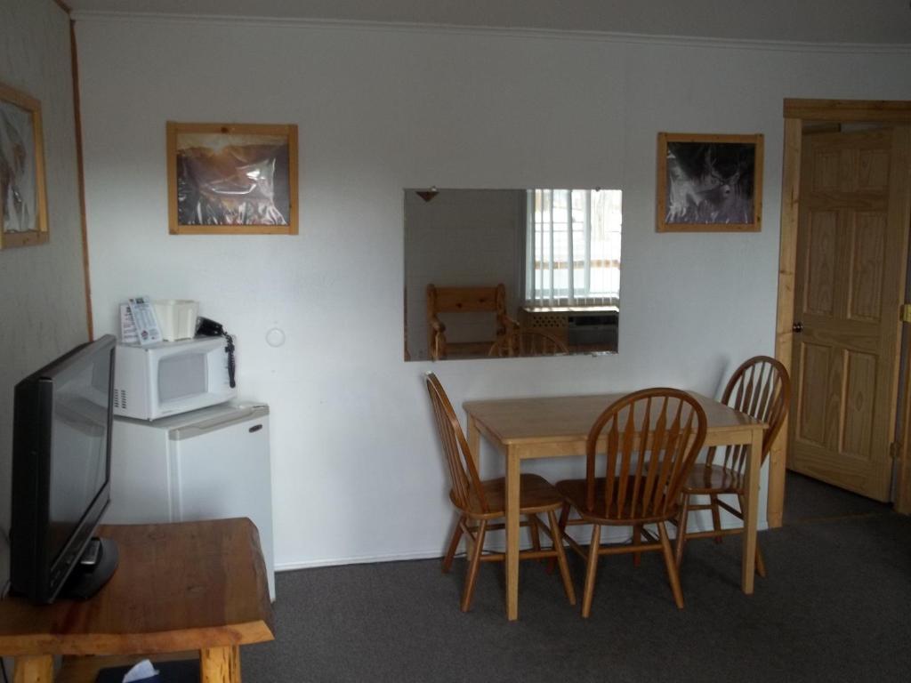 Budget Host Elk Antler Inn Thermopolis Bilik gambar